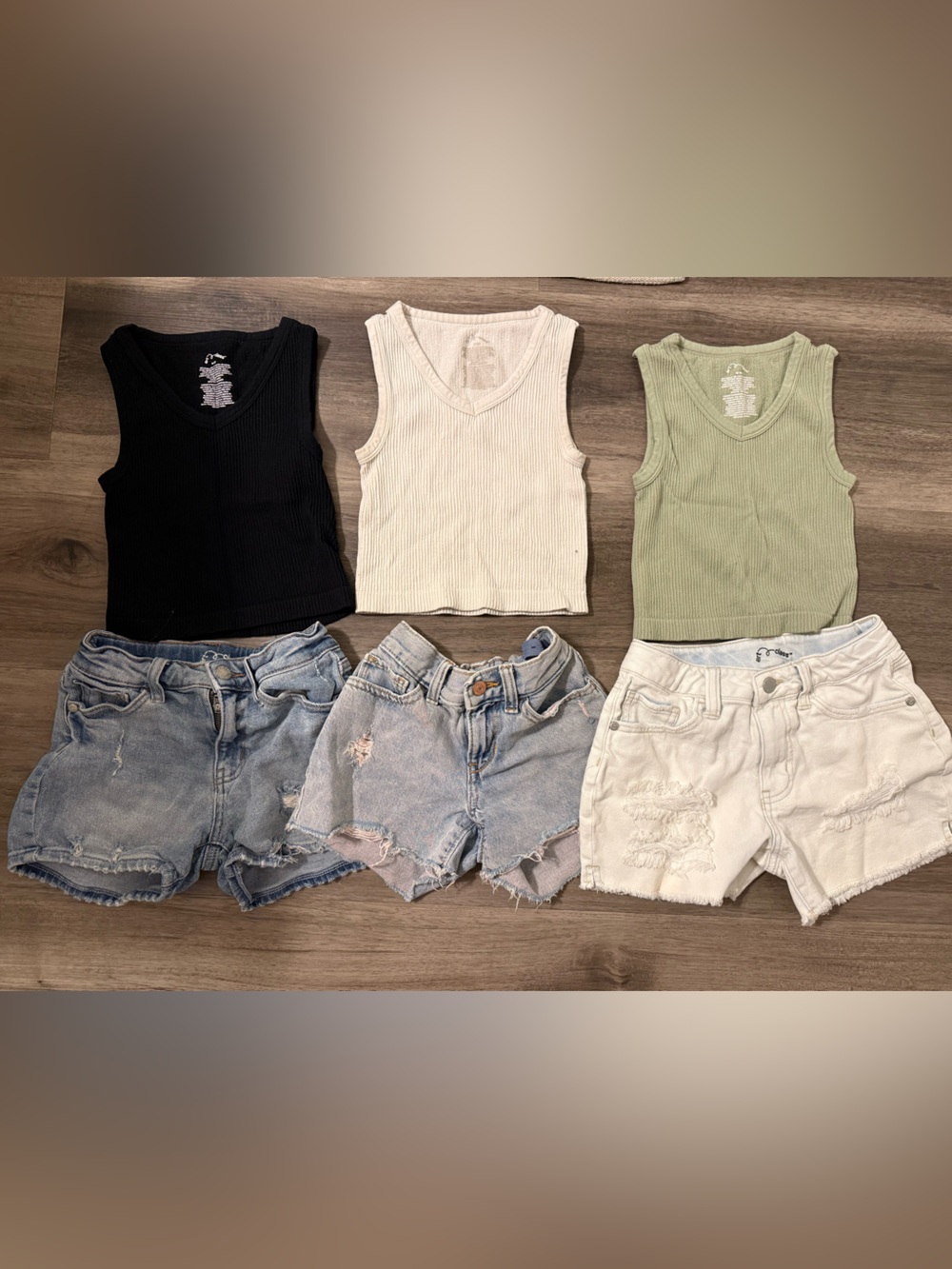 Shorts and tank to bundle size8